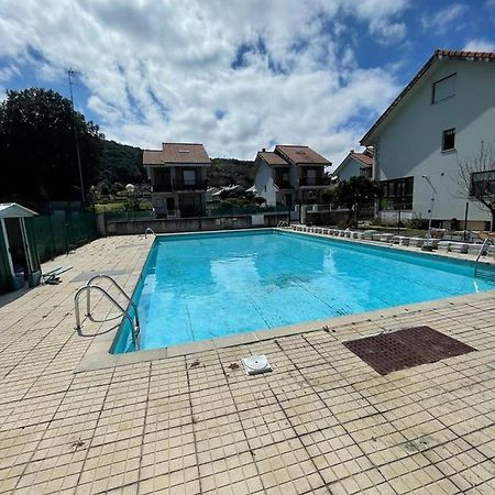 Chalet En Urbanizacion Con Piscina Argonos Bagian luar foto